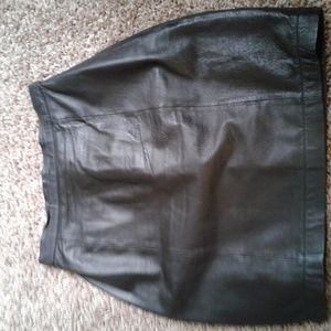 Wilson Leather black mini skirt size 8